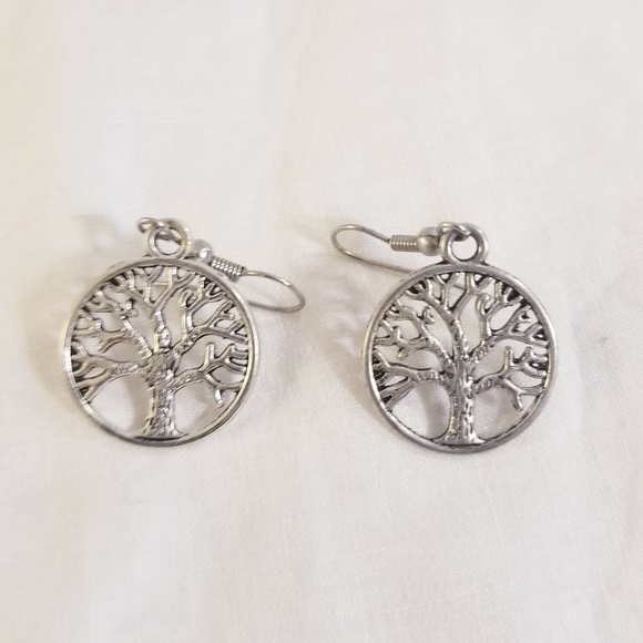 Silver Tree of Life Necklace & Earrings - Picture 5 of 8